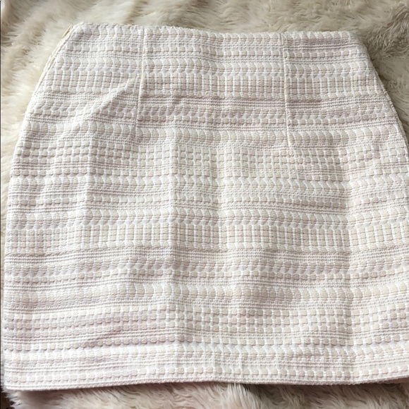 CREME & WHITE WOVEN SKIRT - Picture 6 of 6